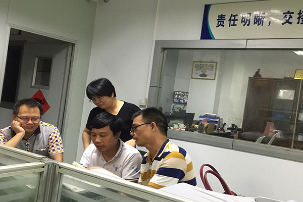 珠三角塑膠模具定制廠家，就是省心省力還省時?。?！