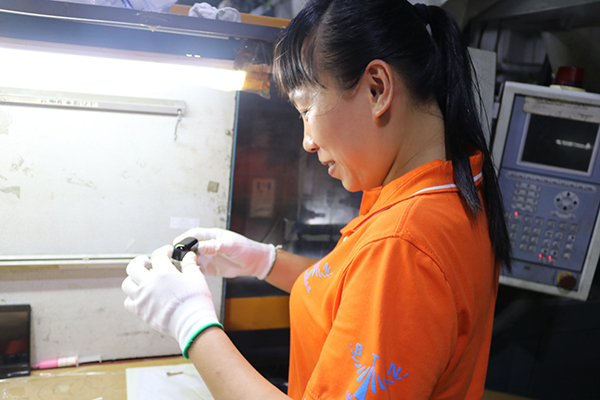注塑模具制造廠認真‘3步走’，無效工時減少80%！