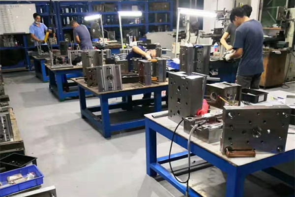 博騰納塑膠模具廠：121道質(zhì)檢工序，品質(zhì)信得過